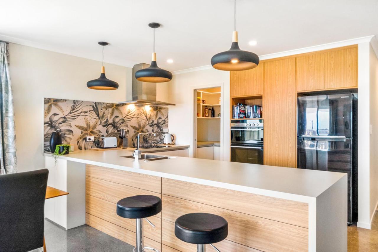 Matenga Townhouse - Waikanae Holiday Home Exterior photo